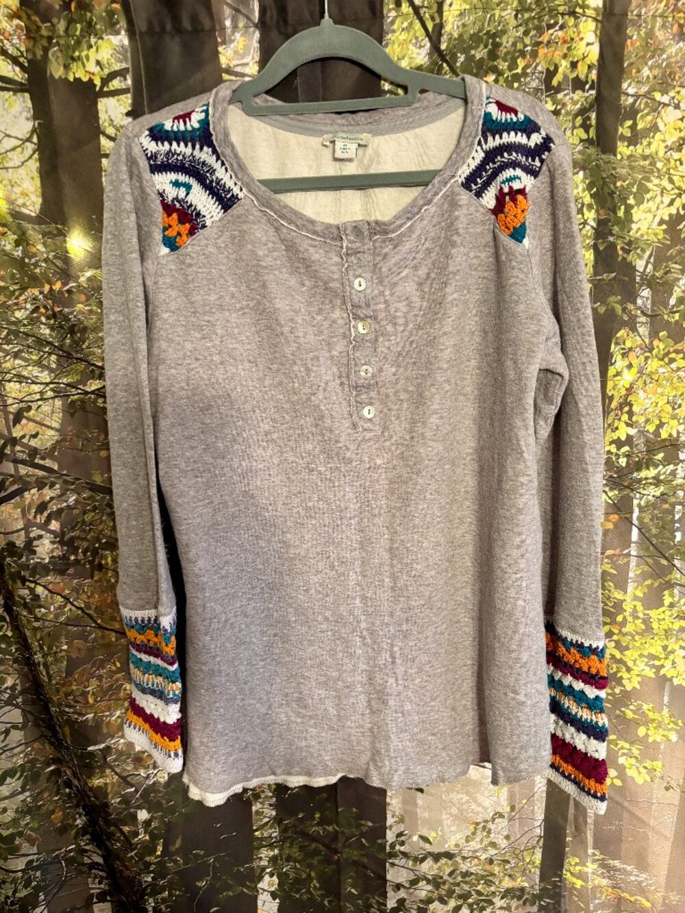 Sundance Vintage Vibes Henley